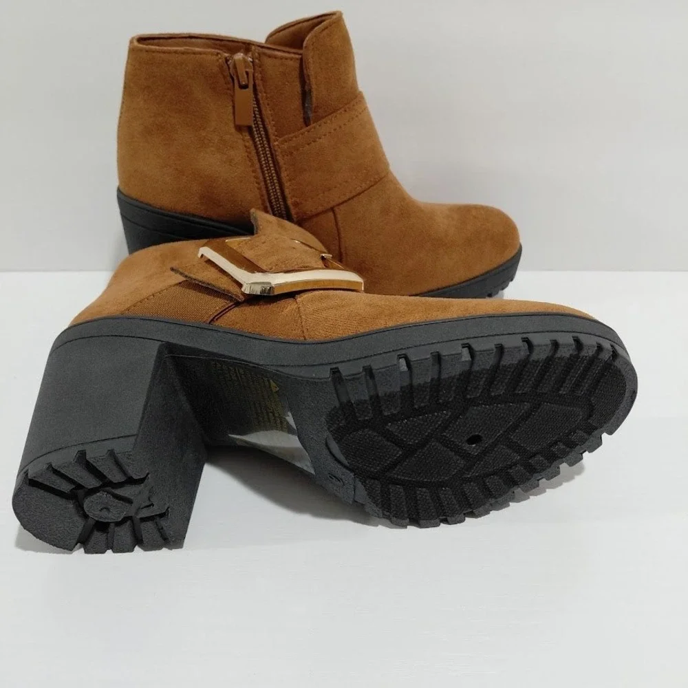 Forever Women's Brown Suede Ankle Boots Chunky Heel Gold Buckle Side Zip Size 10